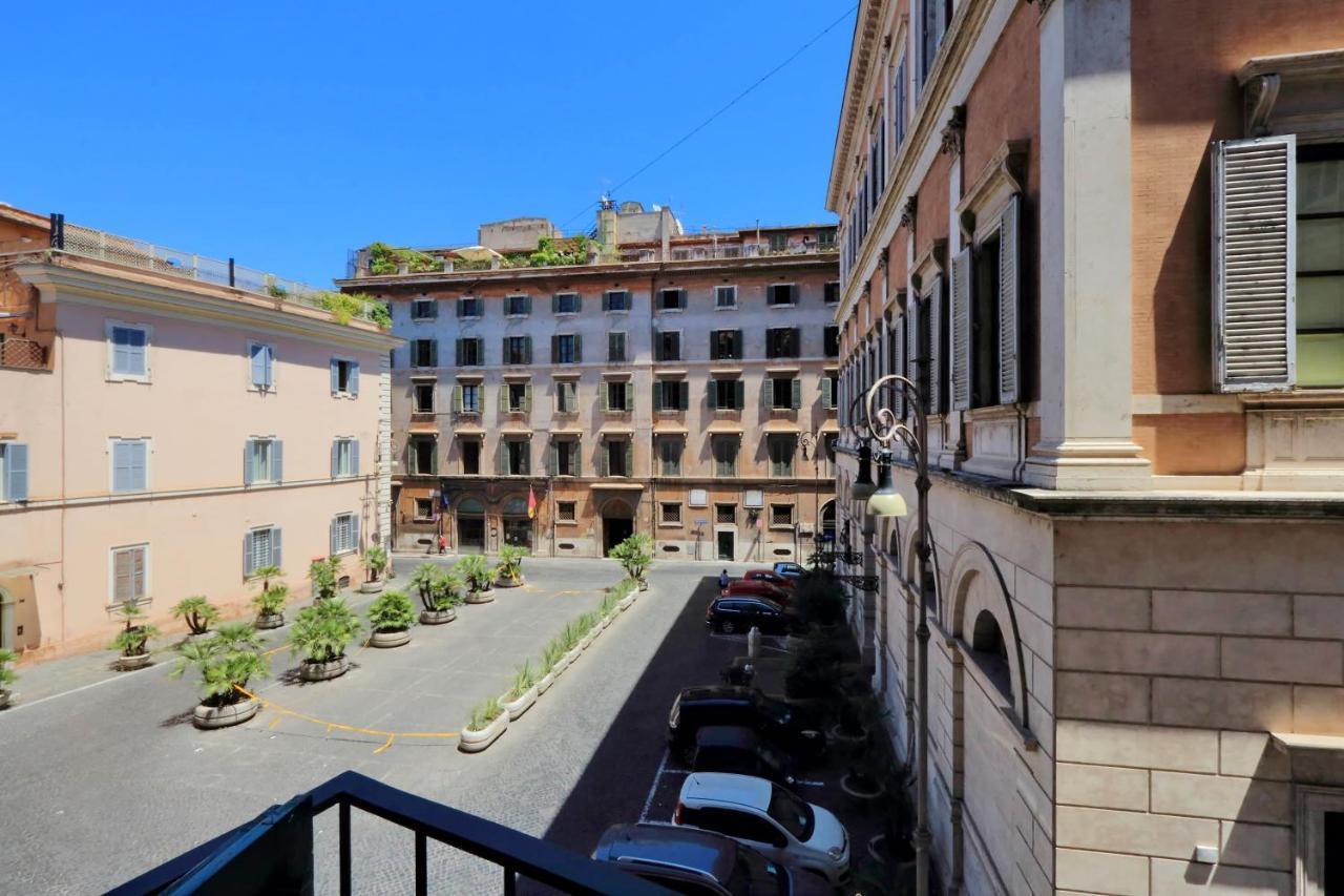 Piazza Venezia Grand Bed and breakfast 2*