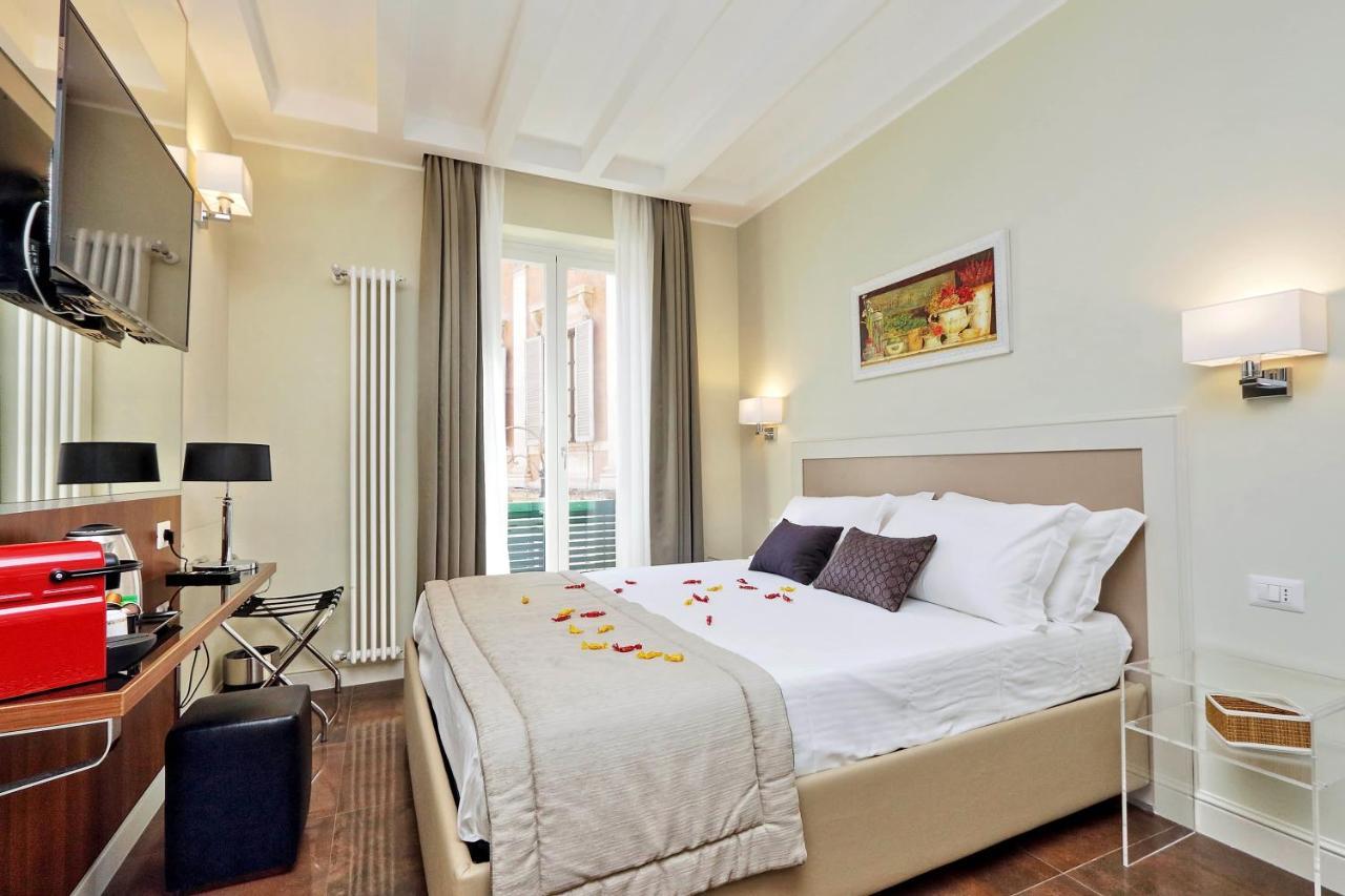 Piazza Venezia Grand Bed and breakfast 2*
